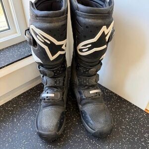 Alpinestars Tech 3 Motocross Boots – Men’s Size 7 / Women’s Size 8.5